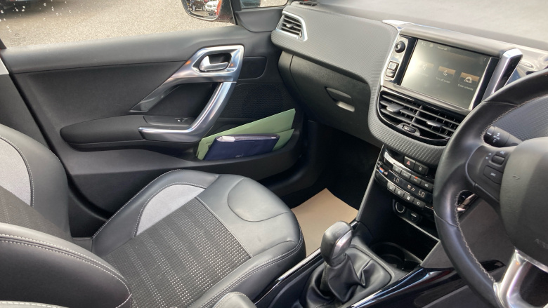 Peugeot 2008 1.2 PureTech Allure 5dr Petrol Estate